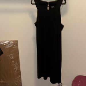 Tabloid Elegant Black Sleeveless Midi Dress